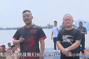 老戏骨？厂长范志毅与大小姐唐嫣飙戏：把头拿给她当球踢？